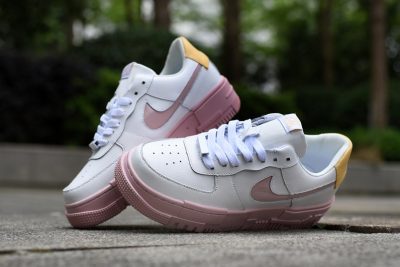 NIKE Air Force 1 Pixel Arctic Orange