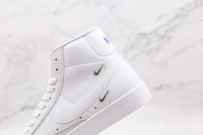 NIKE BLAZER MID 77 VINTAGE WHITE X Both logo