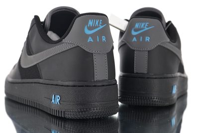 Nike Air Force 1 ’07 LV8“black / light blue”