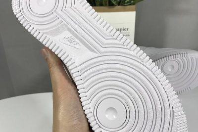  Air Force 1 07 LV8 Utility White