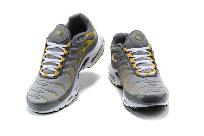 Nike Air Max Plus Particle Grey Sulphur