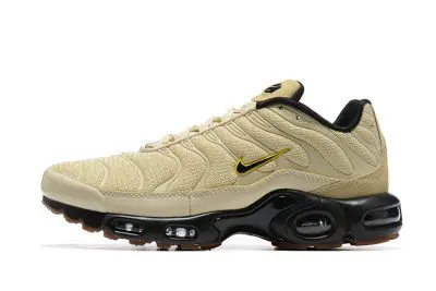 Nike Air Max Plus OG Gold Bullet