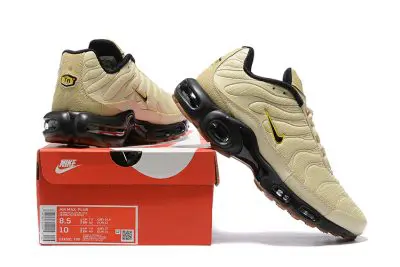 Nike Air Max Plus OG Gold Bullet