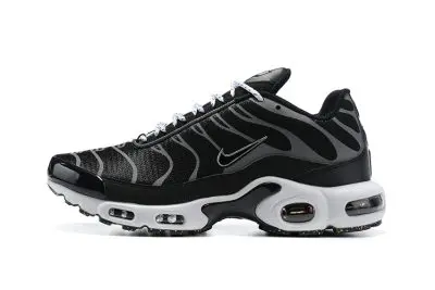 Nike Wmns Air Max Plus TN Black