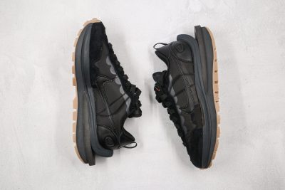 Nike Vaporwaffle sacai Black