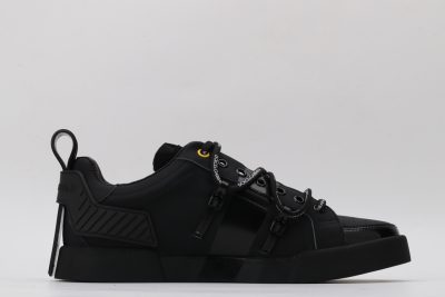 Black stitching