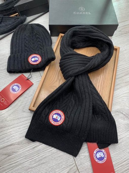 Canada Goose Scarf Hat