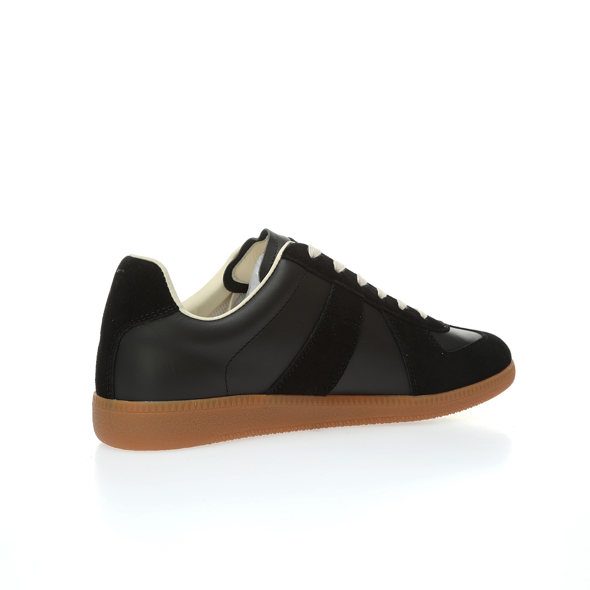 Classic Replica Leather Low Sneaker