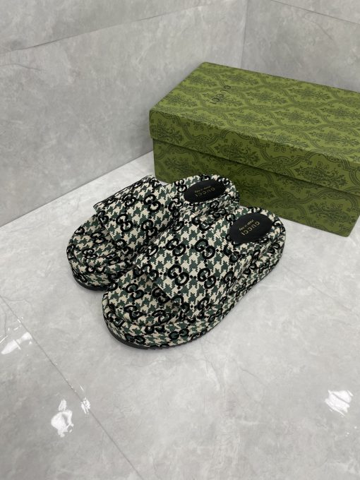 platform slide sandal
