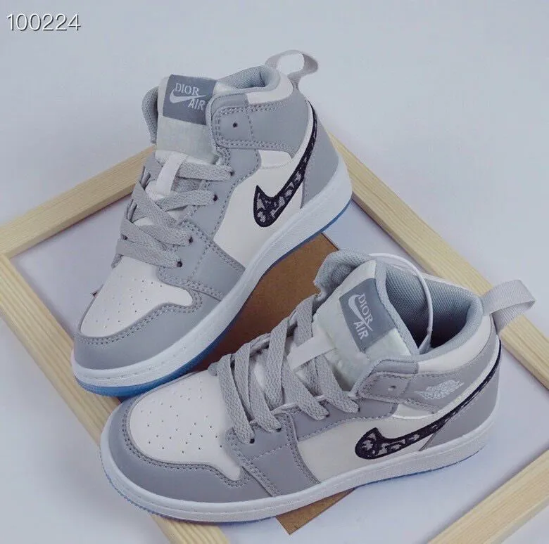 Nike Air Jordan 1 dior with lace