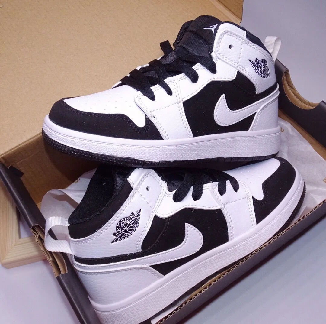 Nike Air Jordan 1 white black with lace