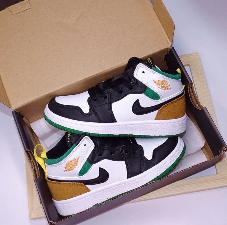 Nike Air Jordan 1 green with lace