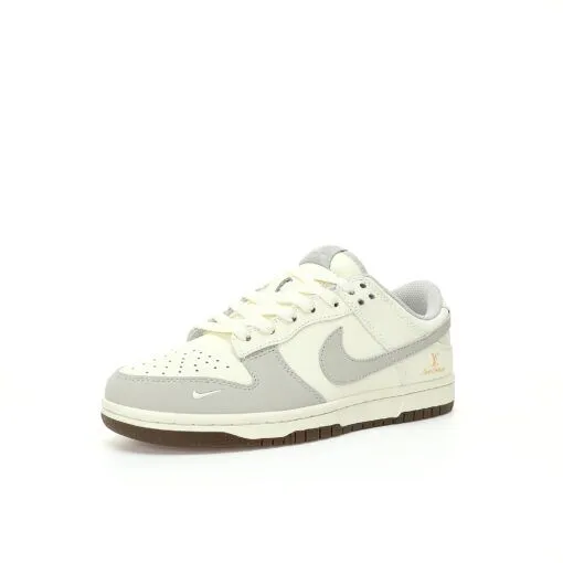 Louis Vuitton x Nike SB Dunk Low