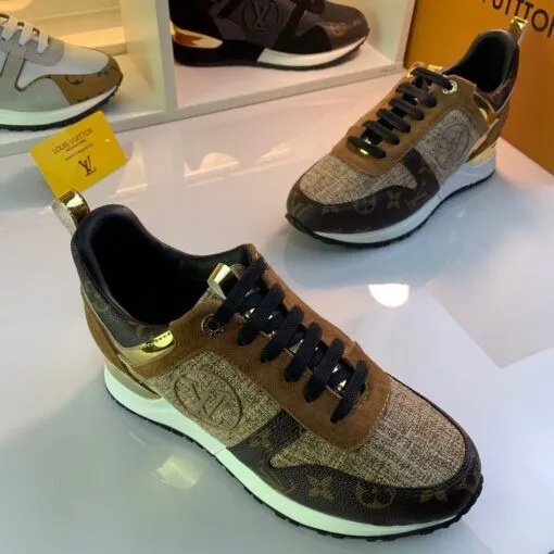 LV Trainer Sneaker
