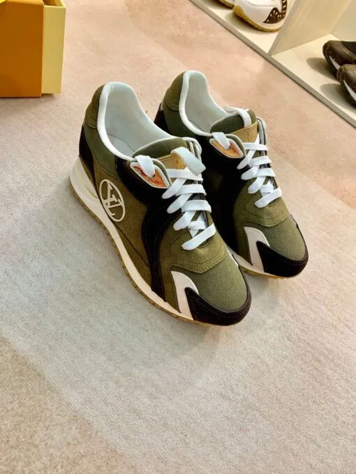 LV Trainer Sneaker