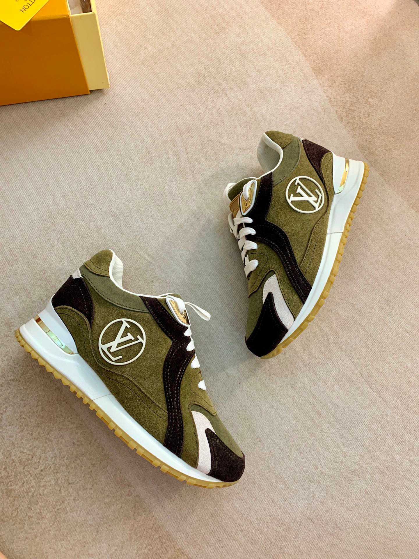 LV Trainer Sneaker