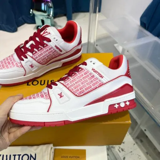 LV TRAINER SNEAKER
