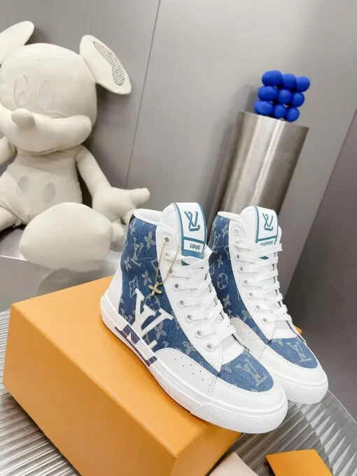 LV Trainer Sneaker