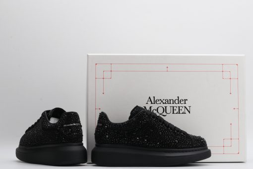 Alexander McQueen nail black