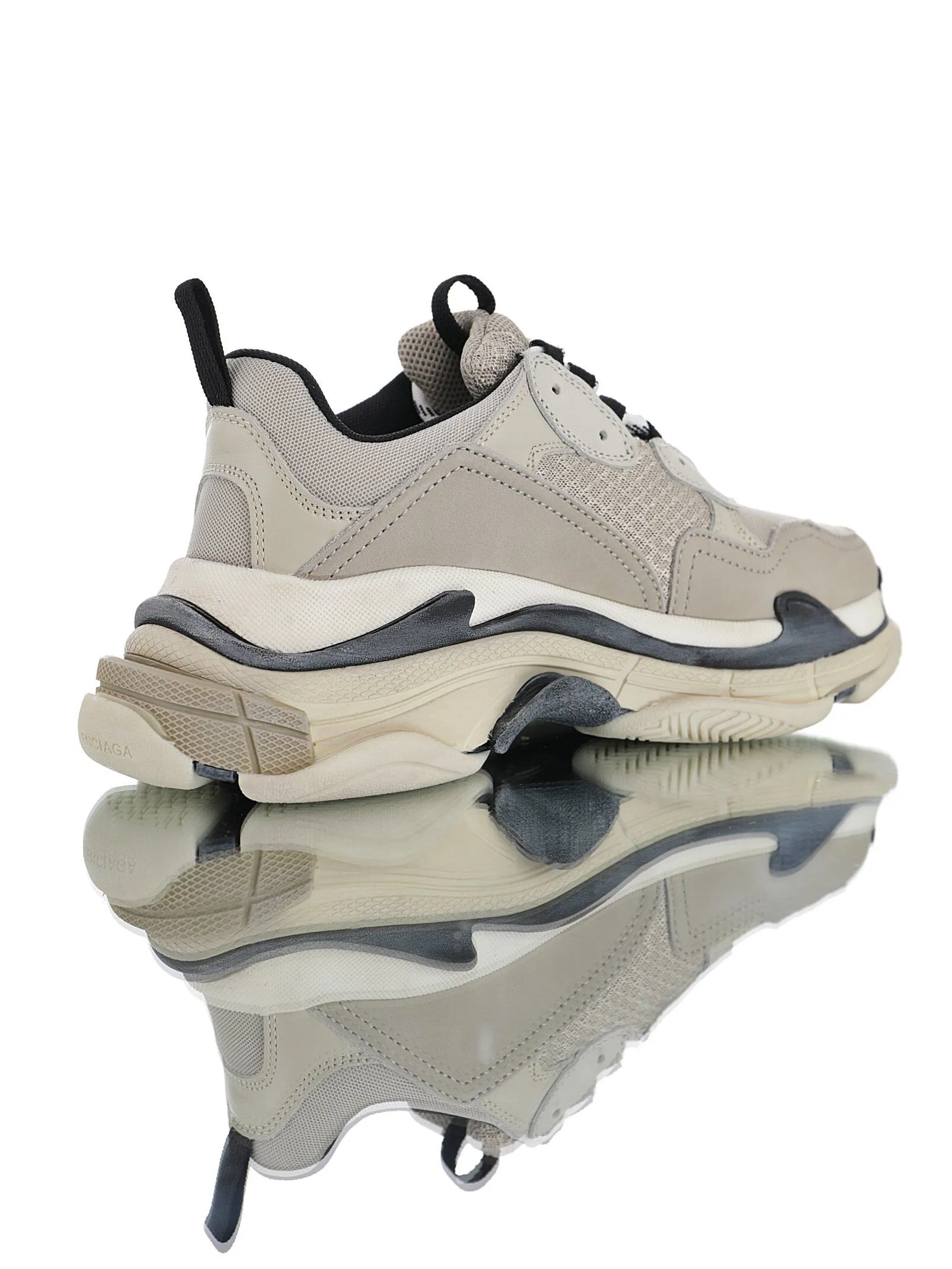 Malla de piedra Triple S.