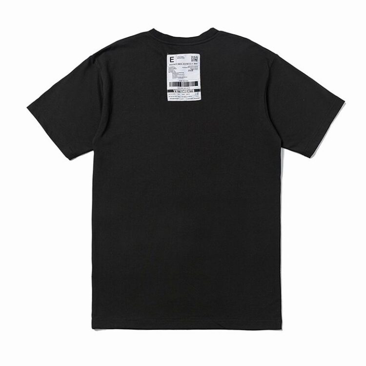 VETEMENTS T-SHIRT
