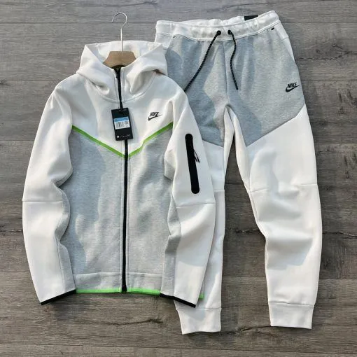 Nike Tech
