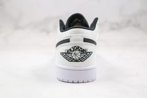 NIKE Air Jordan 1 “WHITE/BLACK”