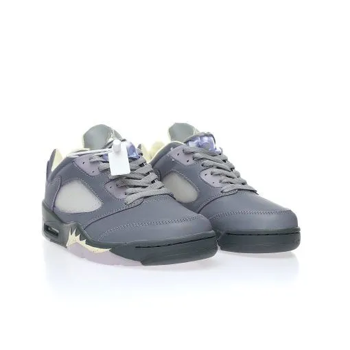 Nike Wmns Air Jordan Retro 5 Low”Indigo Haze”