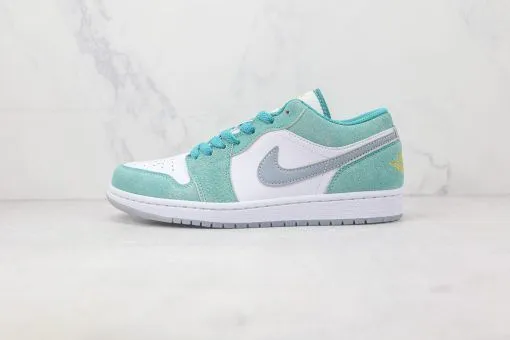 Nike Air Jordan 1 Low SE New Emerald