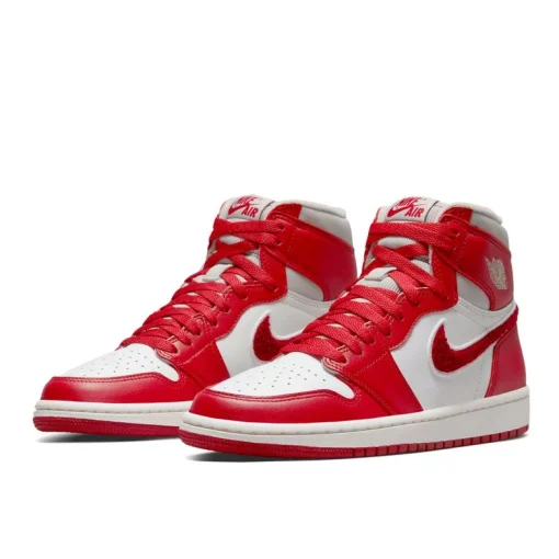 Nike Air Jordan 1 Retro High OG “Chenille”