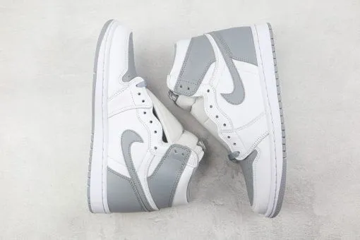 Nike Air Jordan 1 High”Grey White”