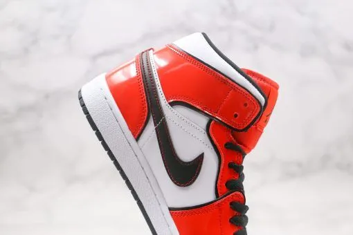 NIKE Air Jordan 1 Mid “Turf Red”