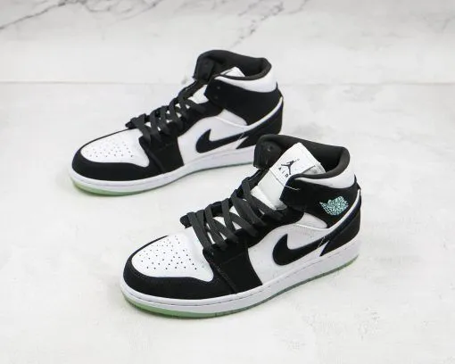 NIKE Air Jordan 1 Mid Luminous Panda