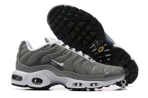 Nike Air Max Plus “Flat Pewter”