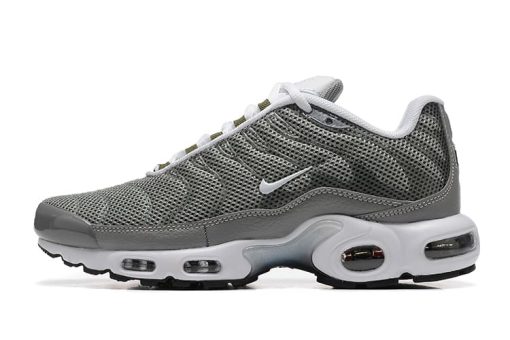 Nike Air Max Plus “Flat Pewter”