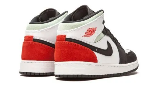 NIKE AIR JORDAN 1 MID WHITE RED SPRUCE