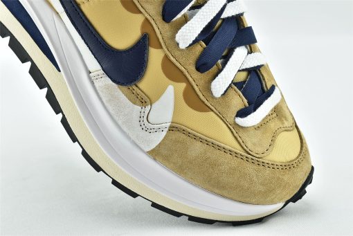 Nike Vaporwaffle sacai Sesame Blue Void