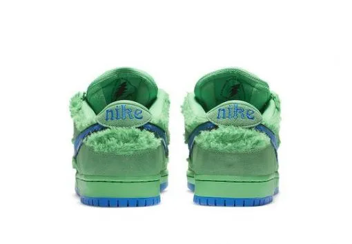 NIKE SB DUNK LOW GRATEFUL DEAD BEAR GREEN