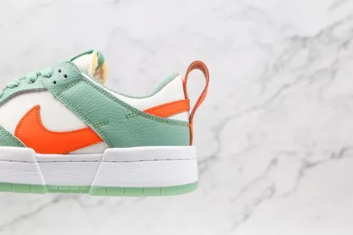 NIKE Dunk deconstructs Tiffany green