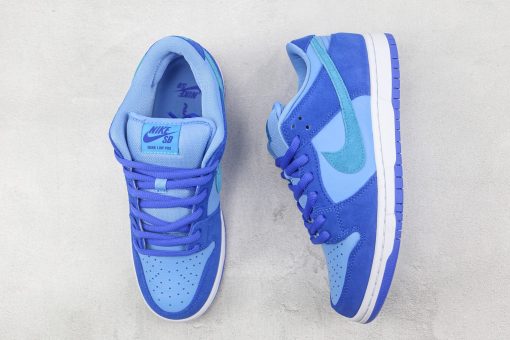 Nike SB Dunk Low Blue Raspberry