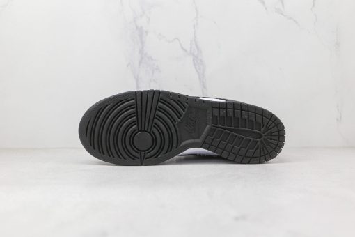 NIKE SB Dunk Low “Black Paisley”