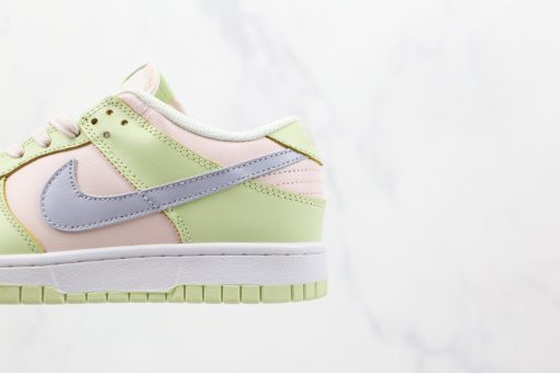 NIKE Dunk Low Green pink