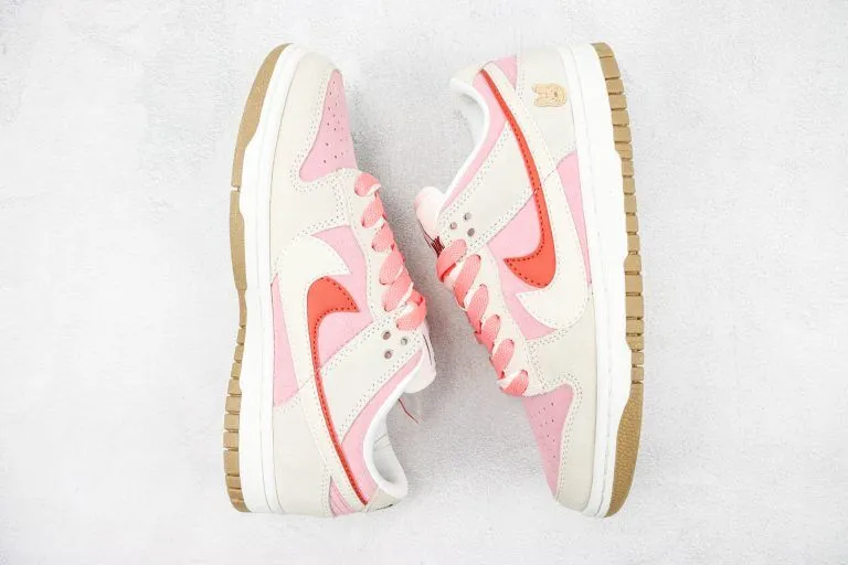 Nike Wmns Dunk Low Double Swoosh 85