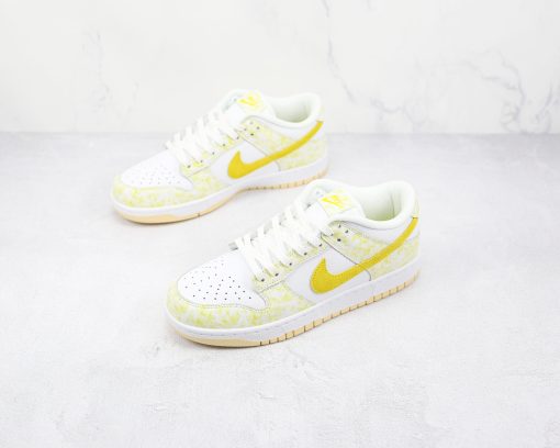 NIKE Dunk Low “Yellow Strike”