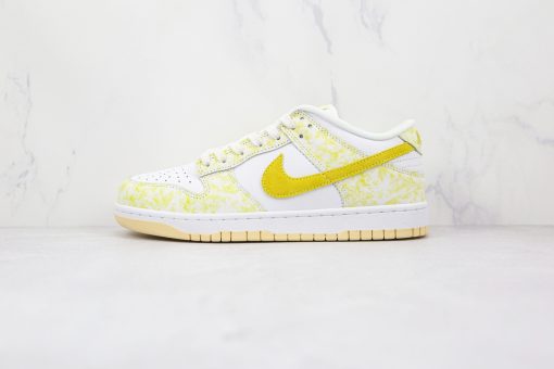 NIKE Dunk Low “Yellow Strike”