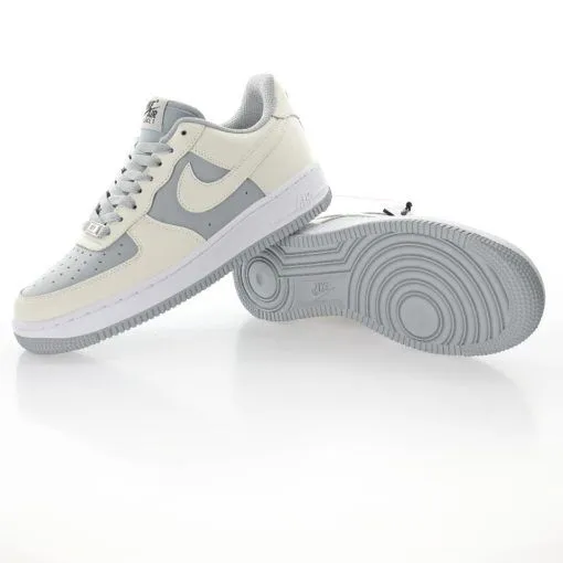 Nike Air Force 1’07″Summit White”