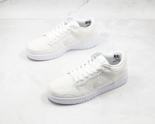 NIKE DSM x Nike Dunk Low White goose down