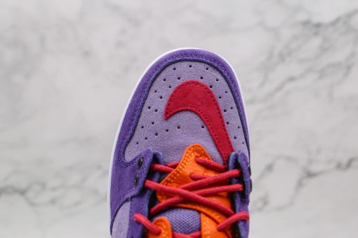 NIKE Dunk Low “Plum”