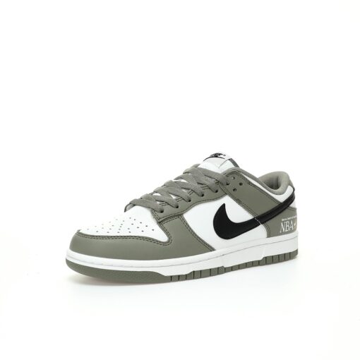 Nike SB Dunk Low”NBA Paris”