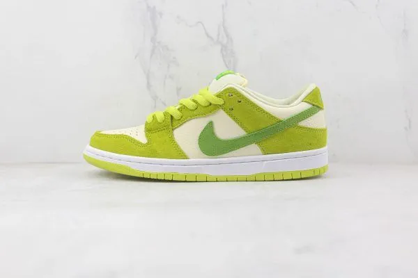 NK SB Dunk Low “Apple Green”